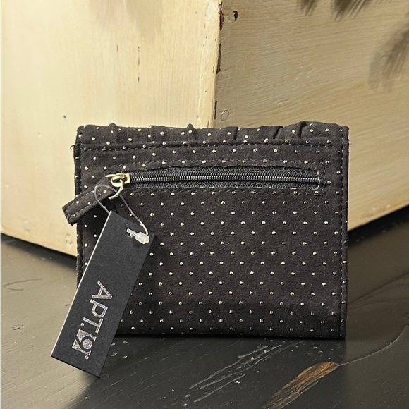 APT.9, NWT, WOMENS, BLACK BILLFOLD WITH GOLD BEADING. - Picture 2 of 5